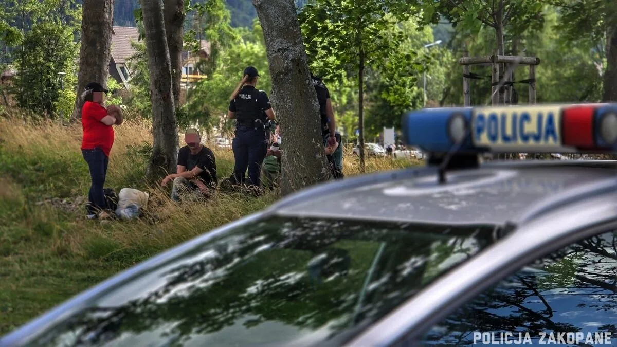 Zatrzymani za przemoc w celu wymuszenia telefonu