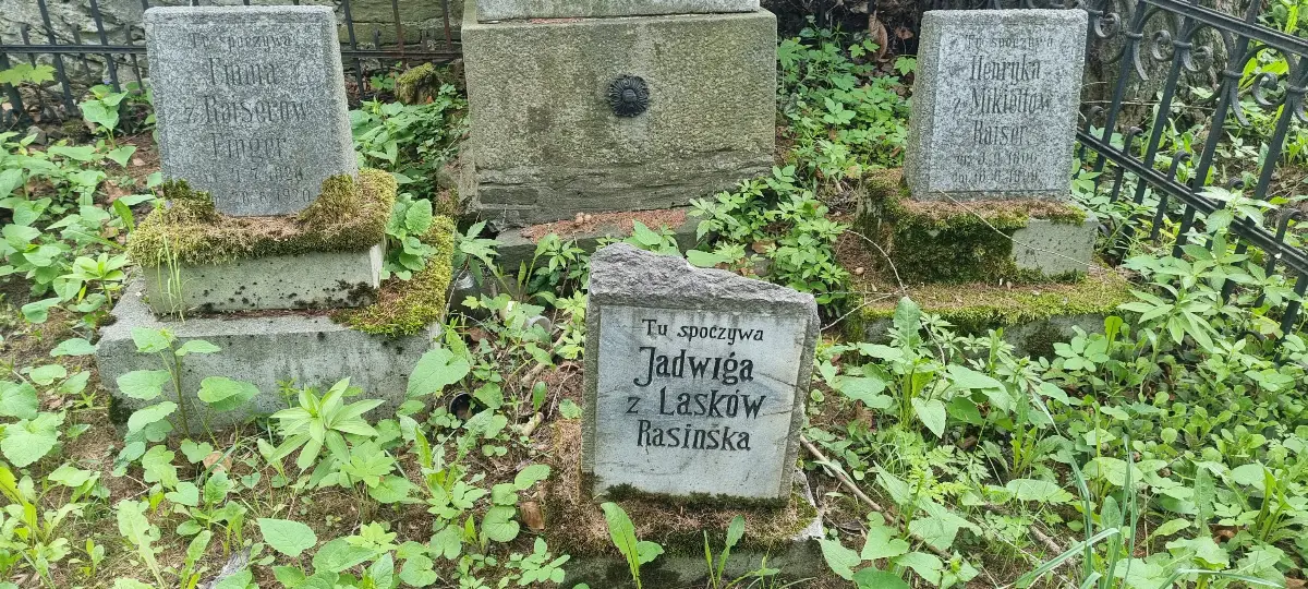 Konkurs ofert na renowację nagrobków na Starym Cmentarzu w Zakopanem
