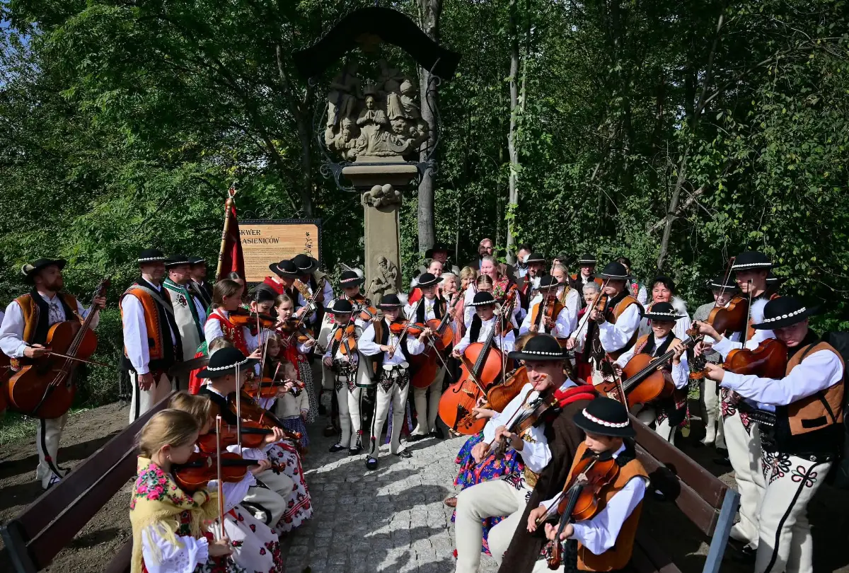 Święto Ulicy Kościeliskiej z otwarciem Skweru Rodu Gąsieniców