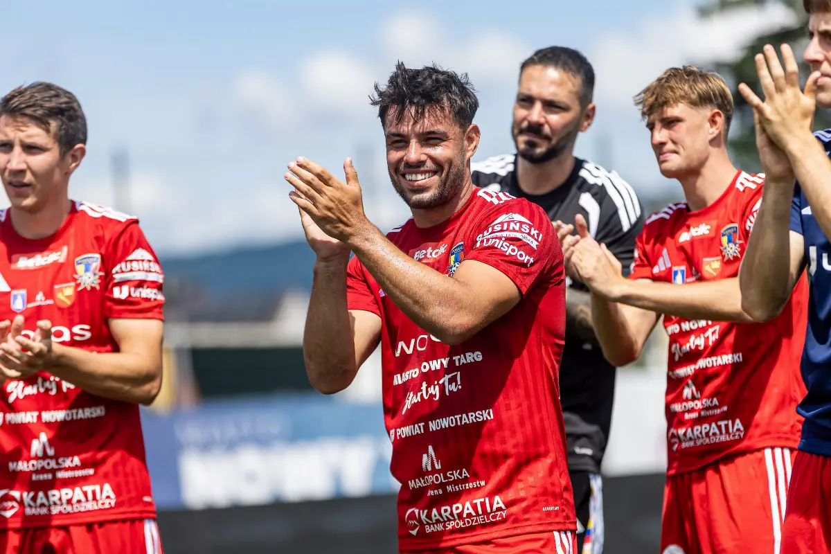 Podhale Nowy Targ triumfuje nad Olimpią Grudziądz 3:1, Marcinho strzela dwa gole
