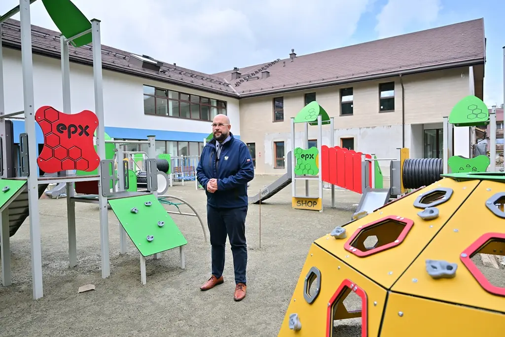 Budowa kompleksu przedszkolno-żłobkowego w Zakopanem osiągnęła kluczowy etap